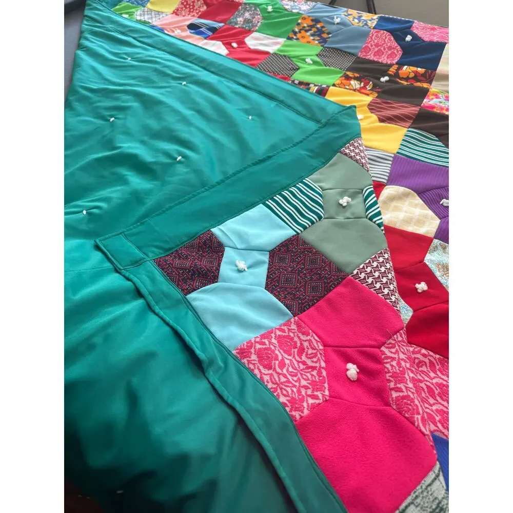 Vintage Handmade Double Knit Polyester Bow Tie Patchwork Tied Quilt Queen